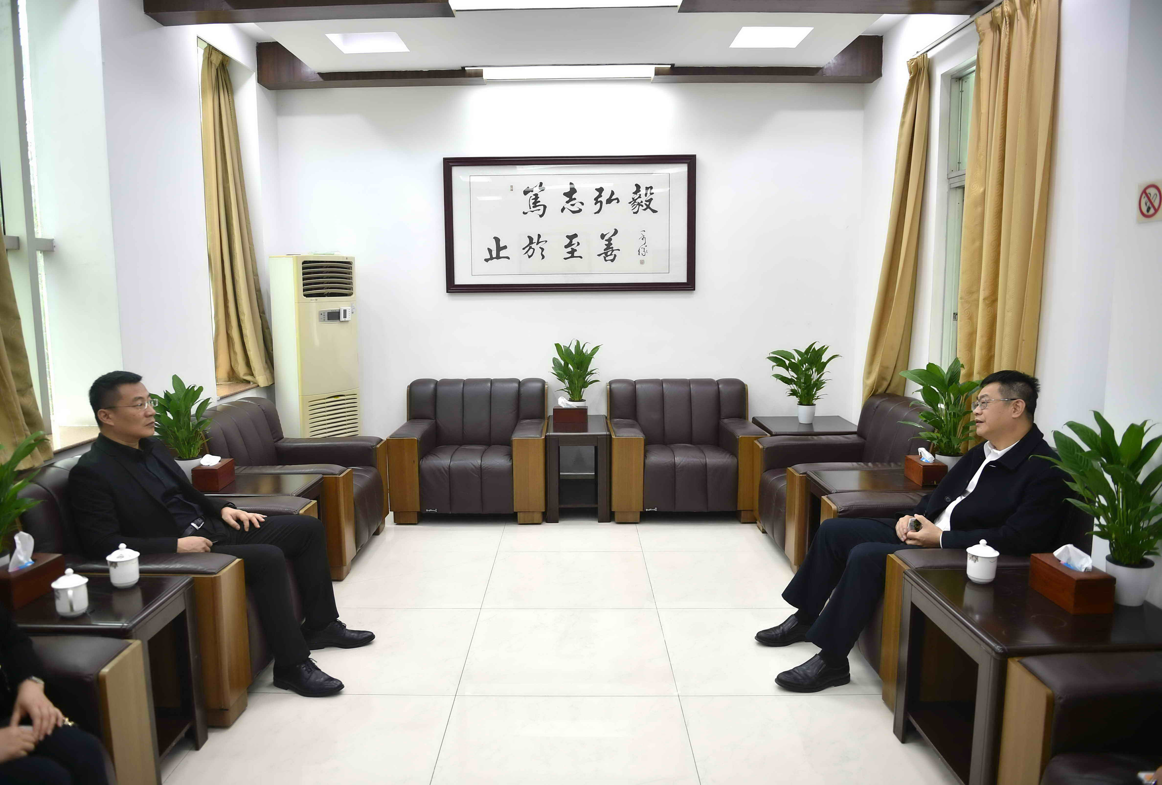 C:\Users\gdsspt\Desktop\20210316我们与西门子联合共建中德国际智能控制产业学院\新闻图片\5.jpg C:\Users\gdsspt\Desktop\20210316我们与西门子联合共建中德国际智能控制产业学院\新闻图片\5.jpg